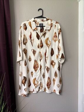 MS2 H&M Shell Print Short Sleeve Button-Down Casual Shirt Size Extra Large